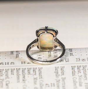 Vintage, Art Deco cabochon opal and diamond ring back