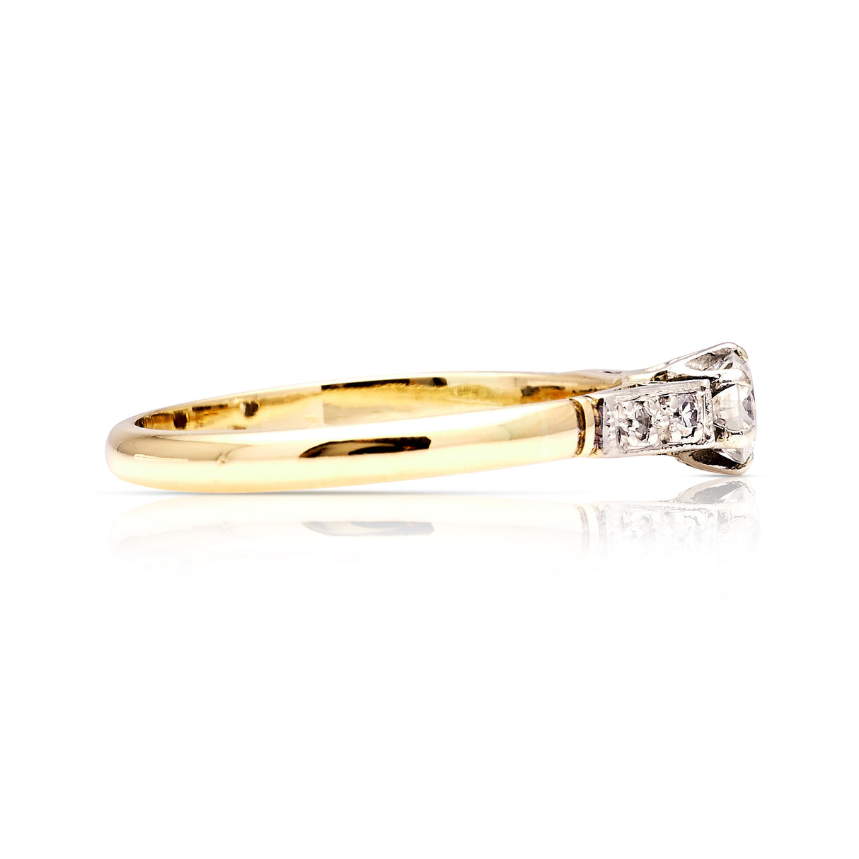 Antique, Edwardian old-cut solitaire diamond engagement ring