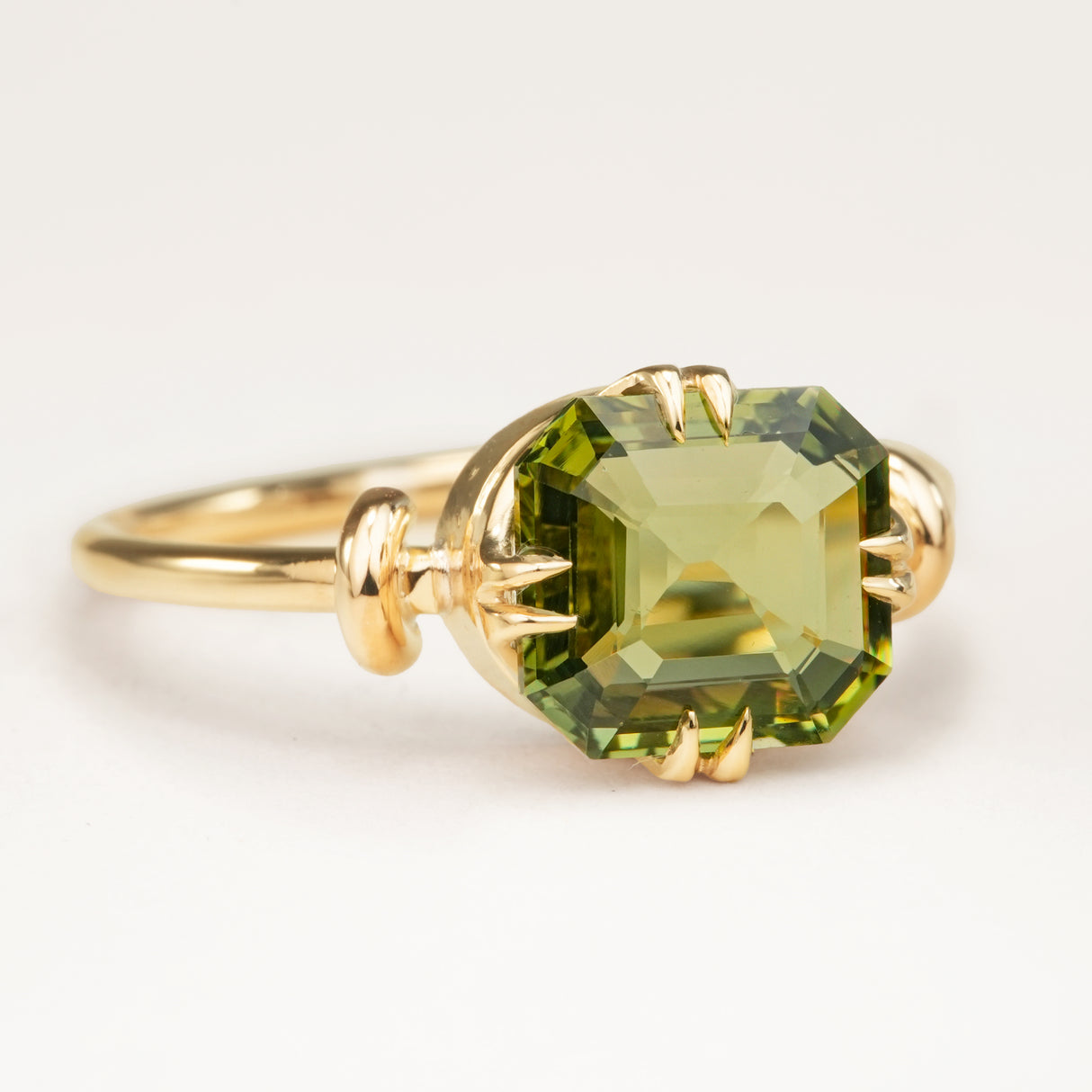Vintage, 1980's green sapphire solitaire engagement ring