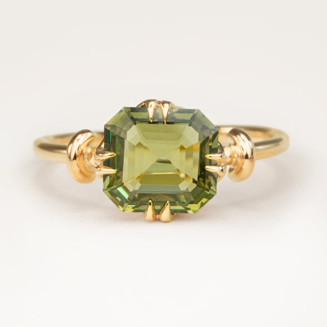 Vintage, 1980's green sapphire solitaire engagement ring
