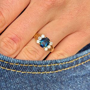 Vintage, 1970s sapphire & diamond ring