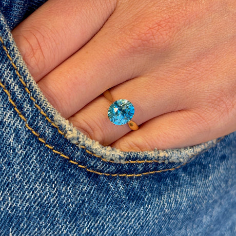 Vintage, 1940s zircon single-stone ring