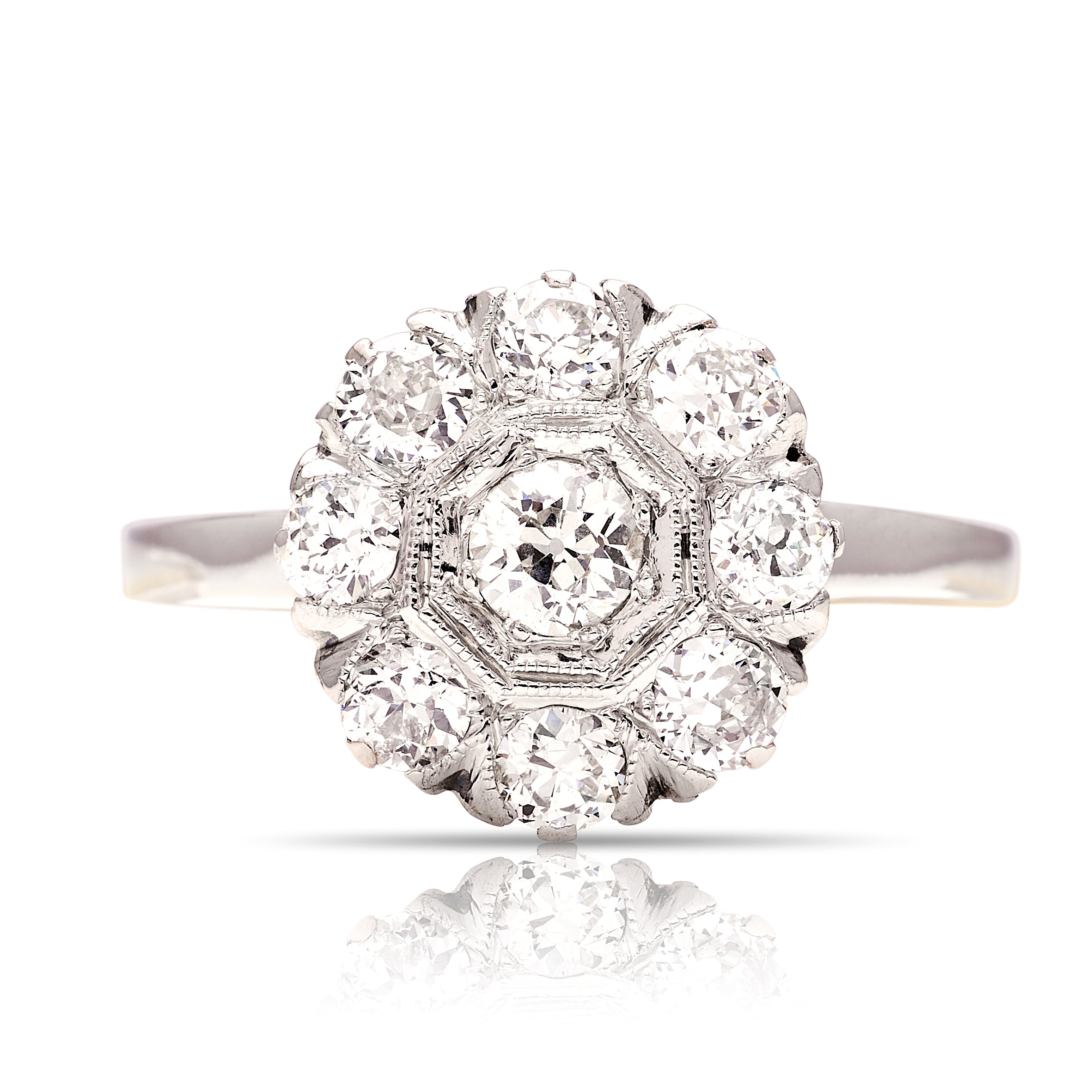 Vintage, 1930s diamond cluster ring