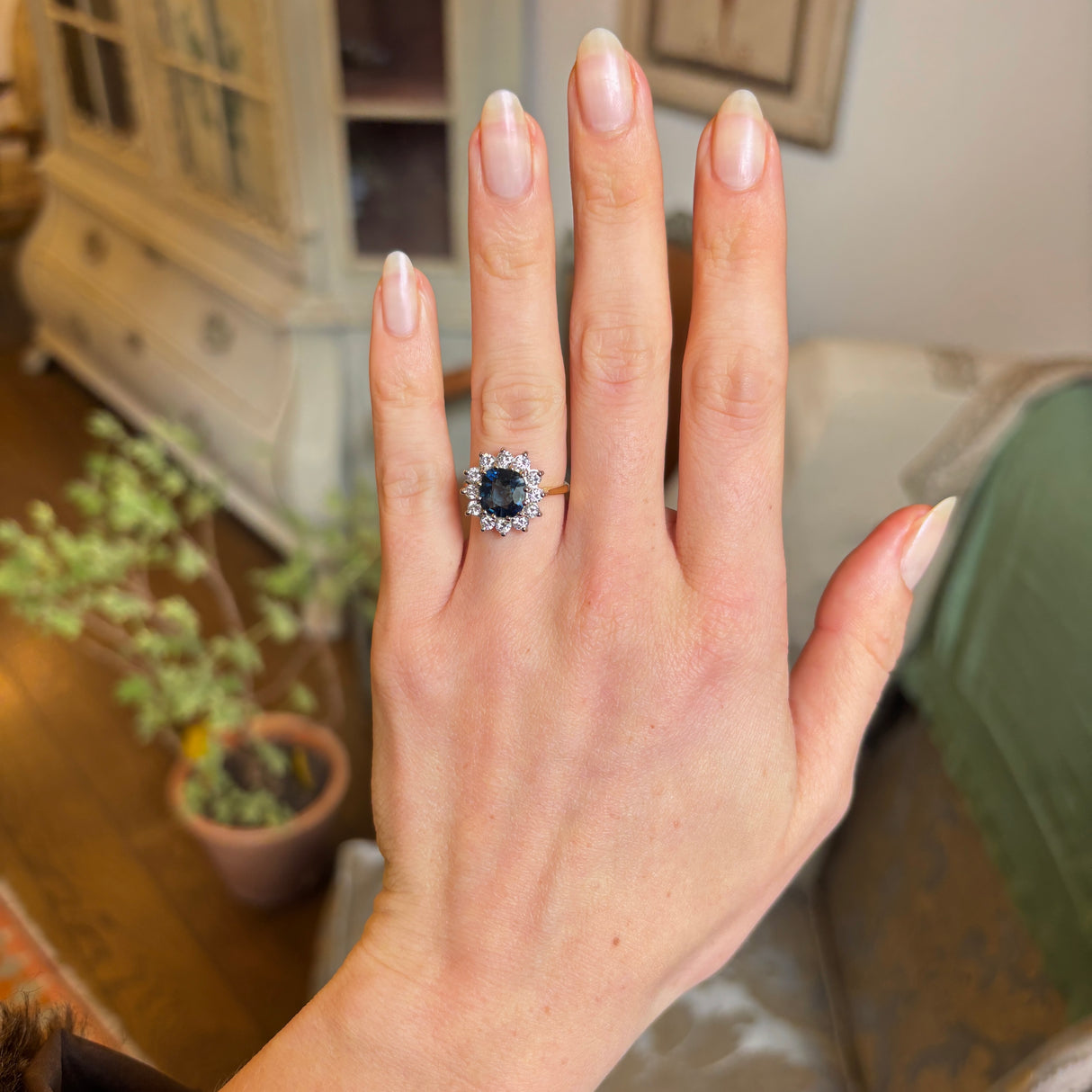 Vintage, 1940s deep teal & diamond cluster ring