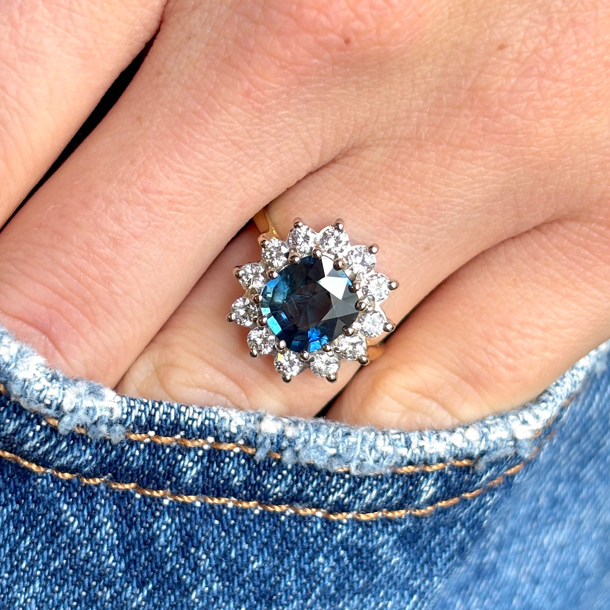Vintage, 1940s deep teal & diamond cluster ring