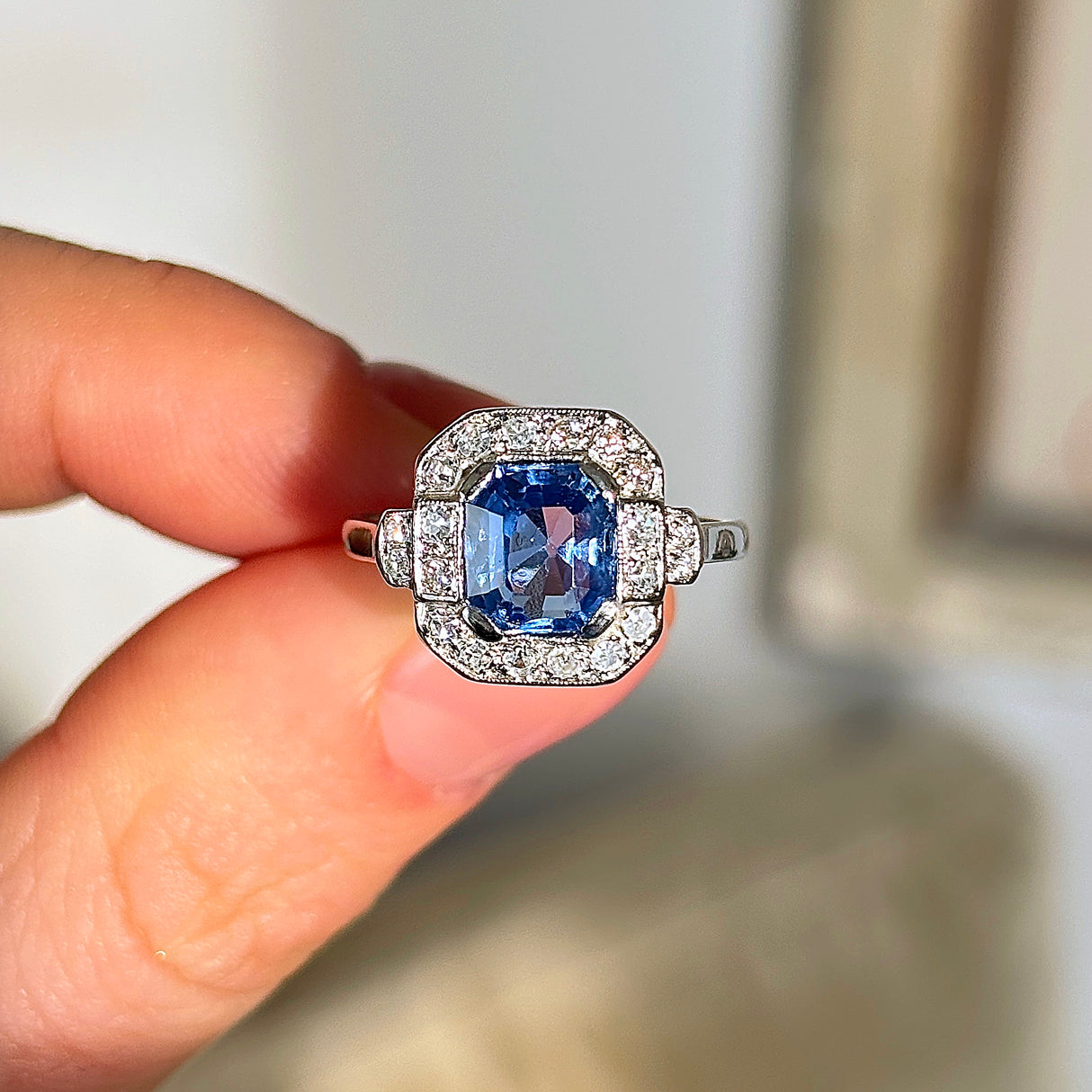  Vintage, Art Deco sapphire & diamond cluster ring