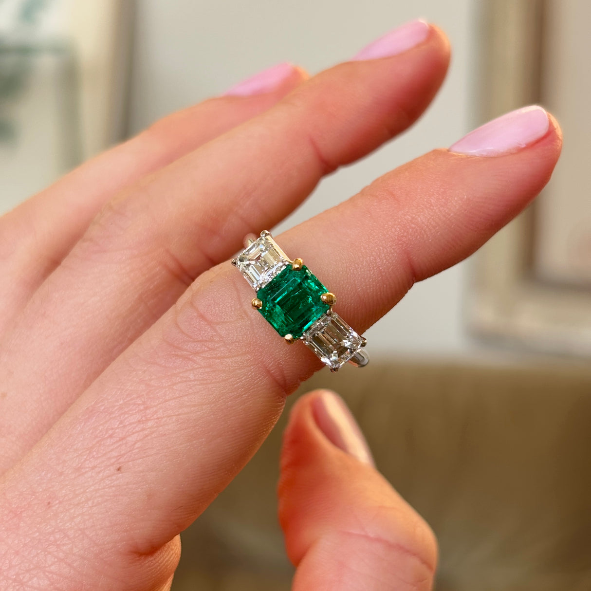 Vintage, Cartier emerald diamond three-stone ring – Antique Ring