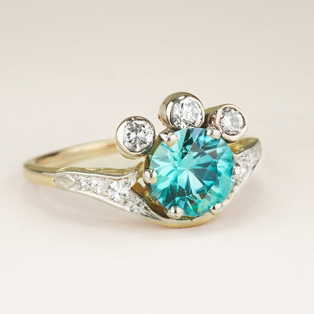 Vintage, 1950s unusual zircon & diamond ring