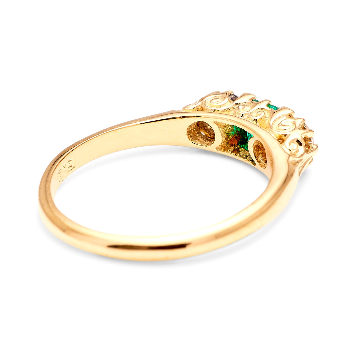 Antique, Edwardian emerald & diamond three-stone ring