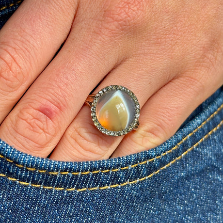 Antique, Georgian bi-colour agate & diamond cluster ring