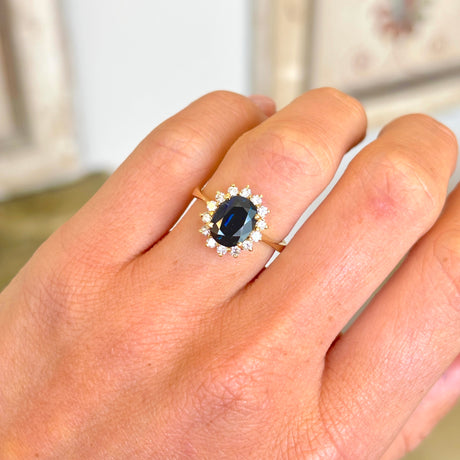 
Vintage, 1950s sapphire & diamond cluster ring
