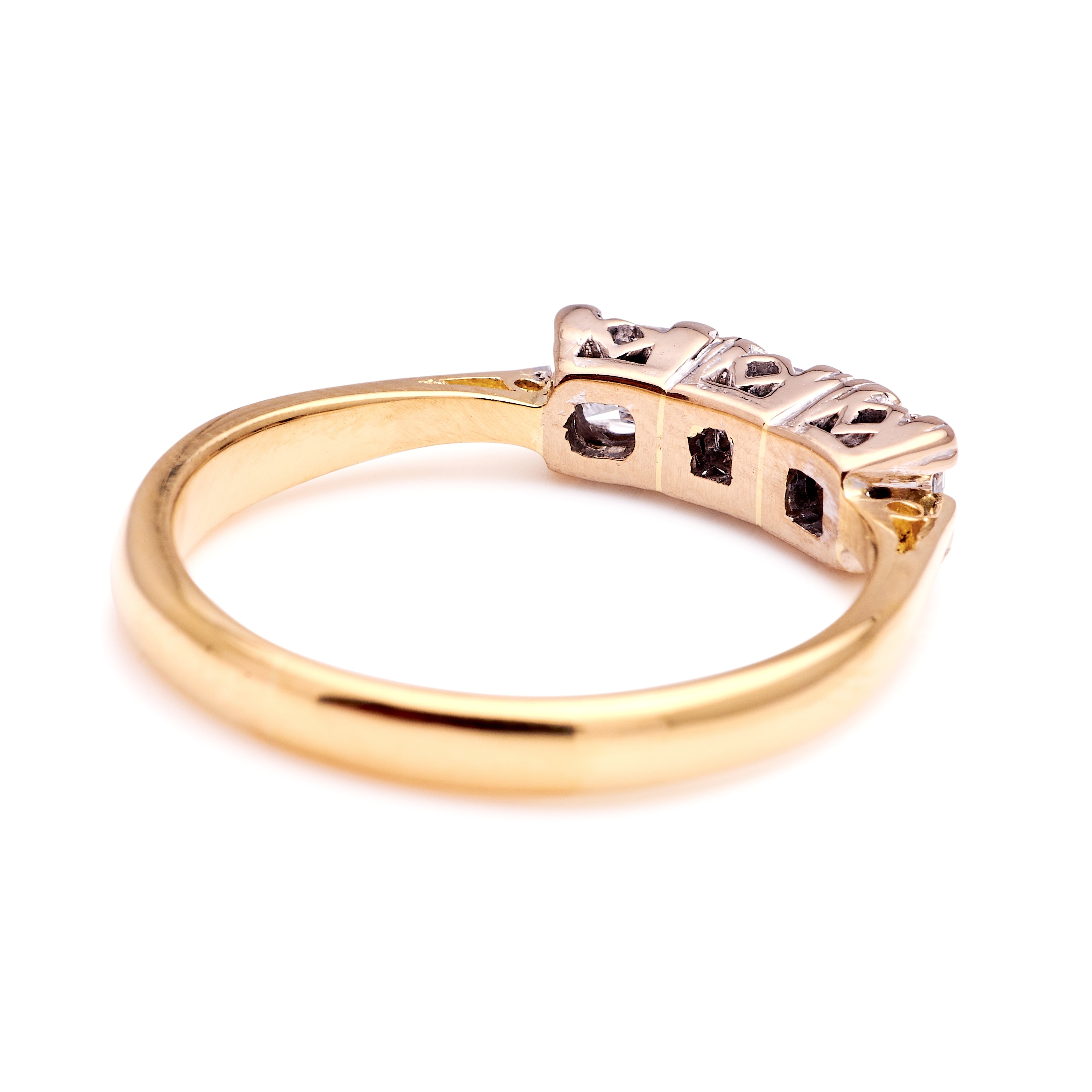 Vintage, 1990s three-stone diamond ring
