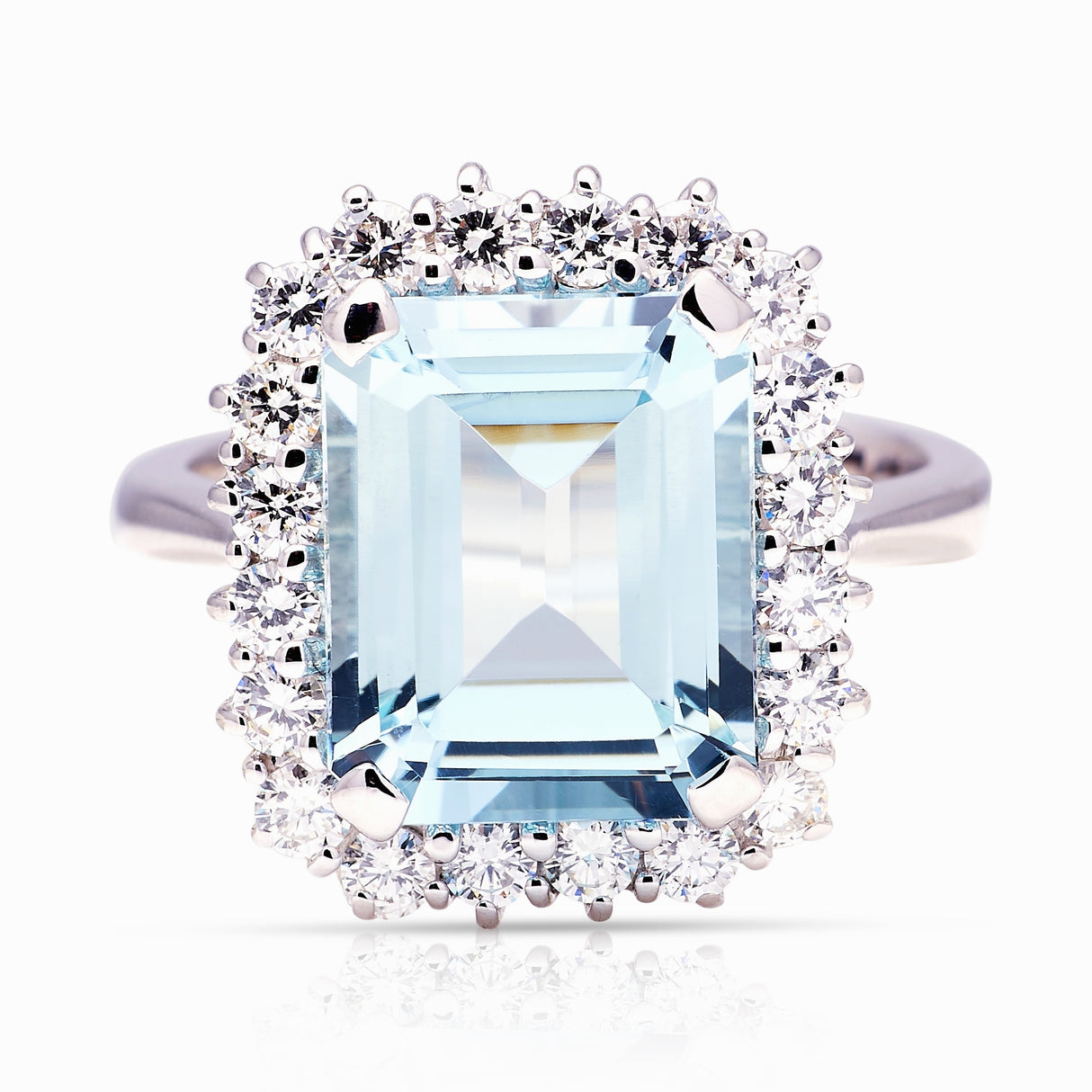 Vintage, 1960s aquamarine & diamond cluster ring