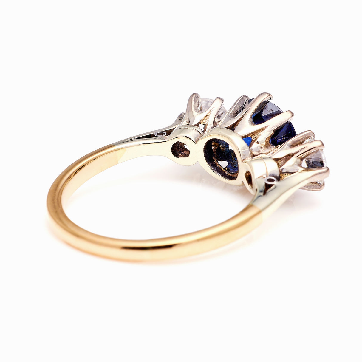 Vintage, 1930s sapphire & diamond three-stone ring