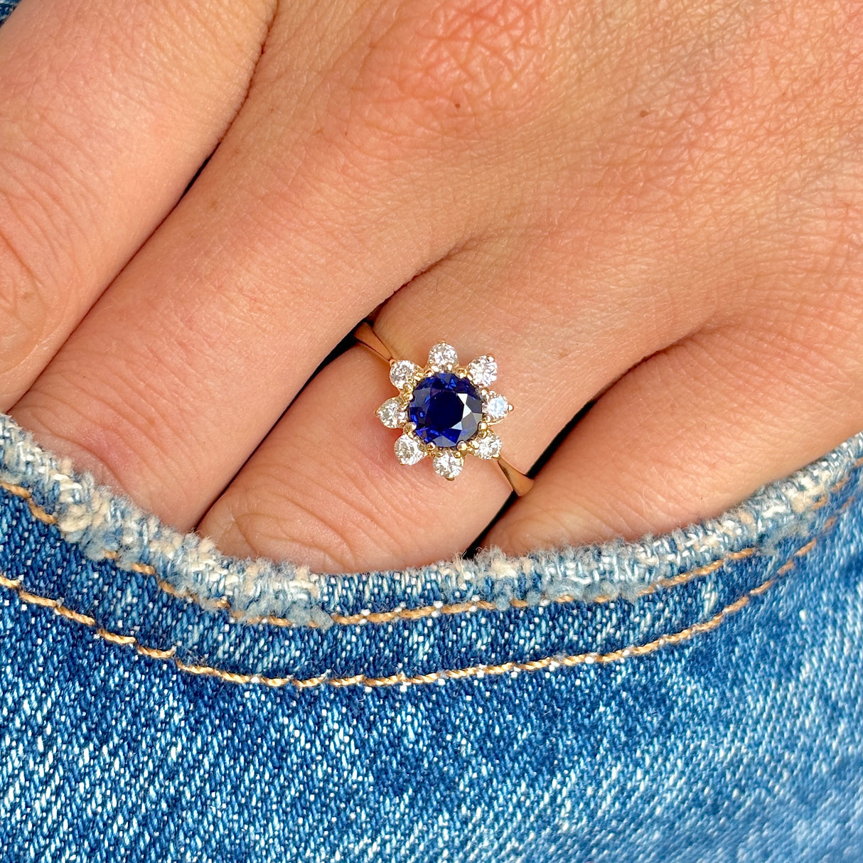 Vintage, 1970s sapphire & diamond cluster ring