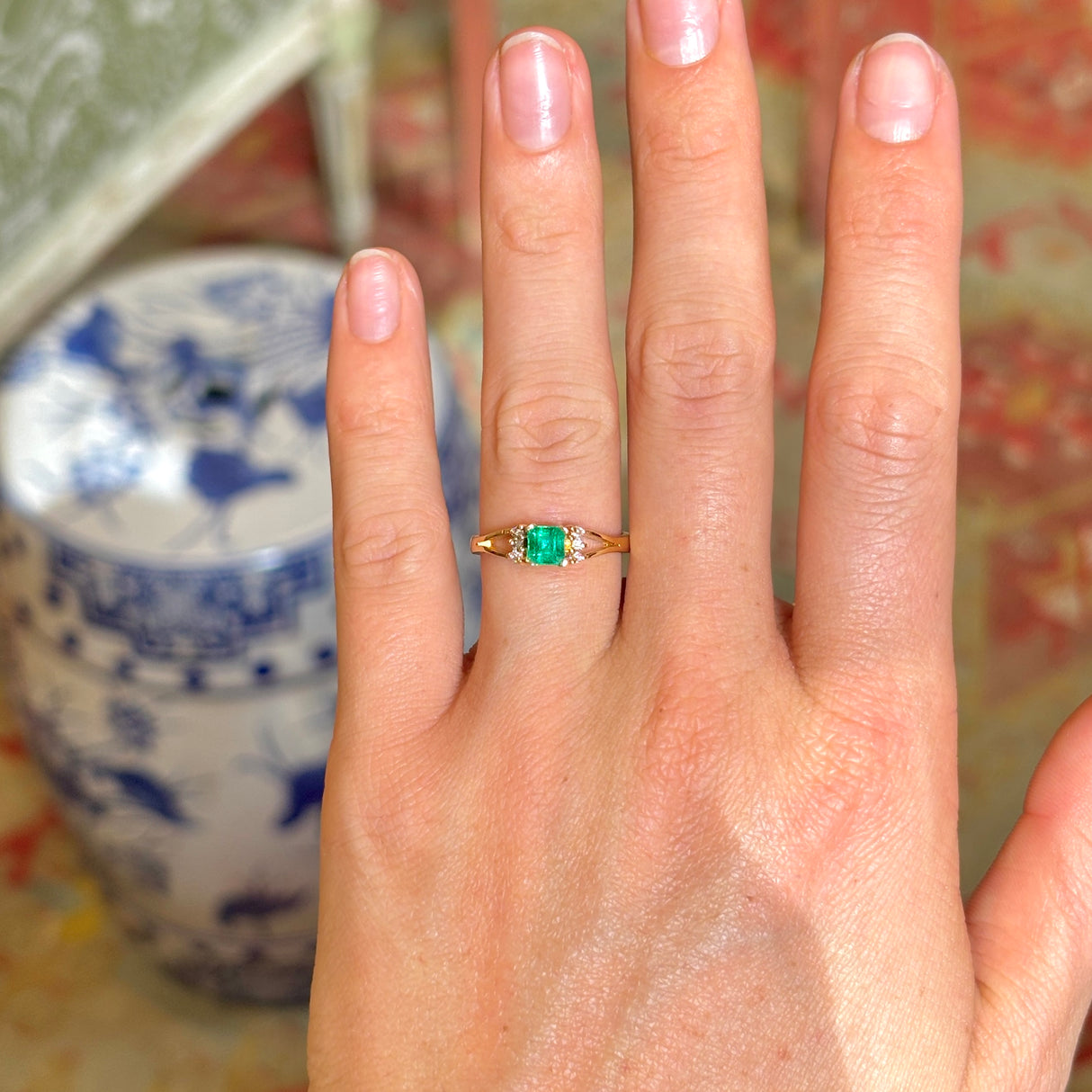 Vintage, 1960s emerald & diamond cluster ring