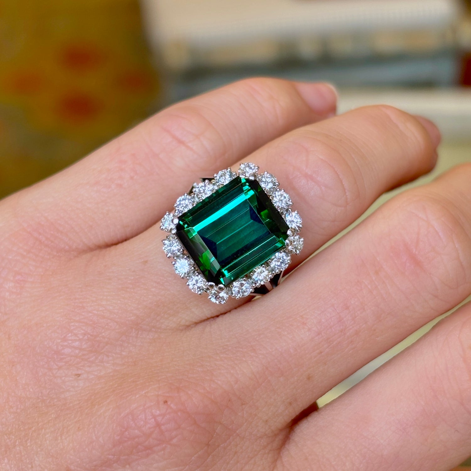 Vintage, 1950s 10ct chrome green tourmaline & diamond cocktail ring