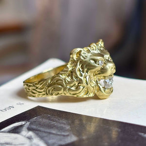Vintage 1950s old-cut diamond lion’s head ring with diamond-set eyes