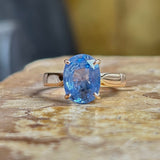 Vintage, 1980s cornflower-blue sapphire ring