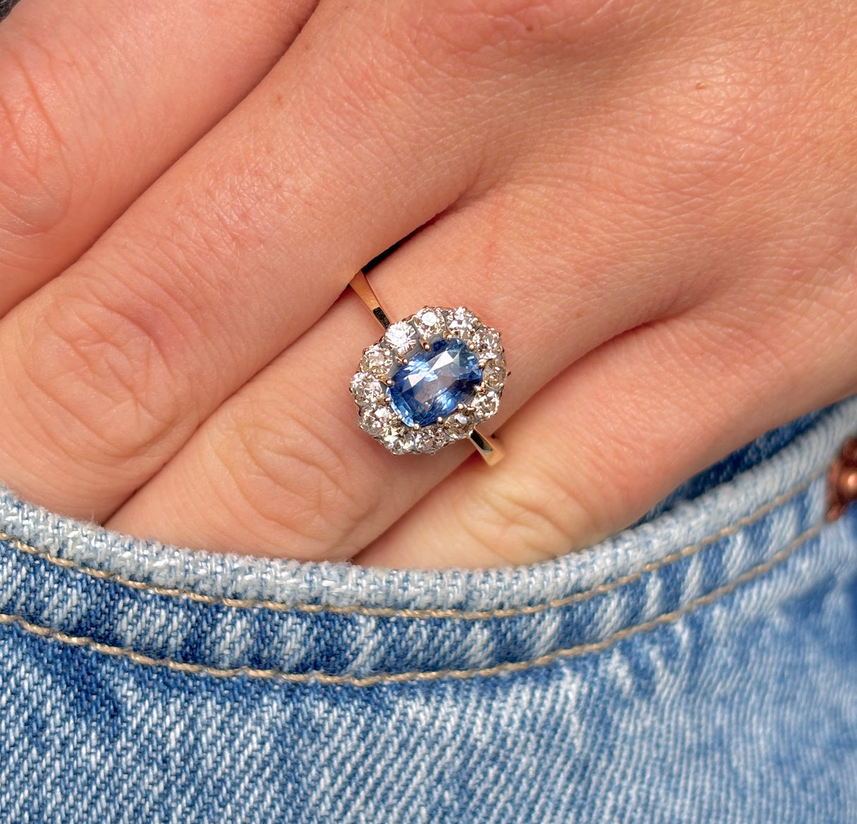 Antique, Edwardian sapphire & diamond cluster ring