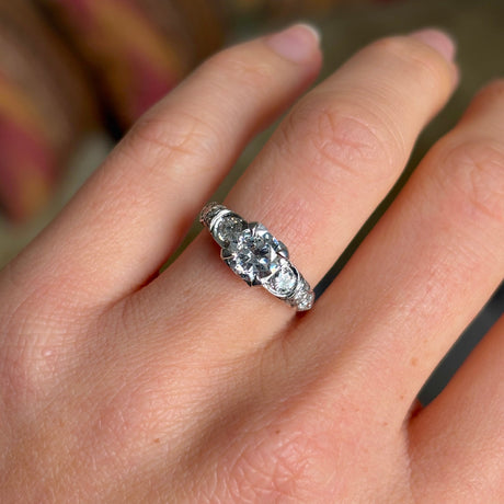 Vintage, Art Deco diamond engagement ring