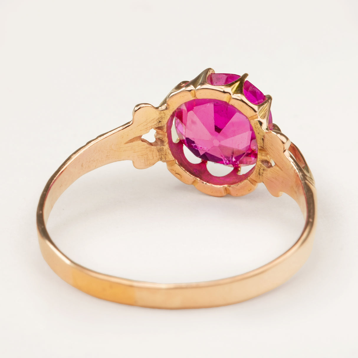 Antique, Edwardian single-stone pink ruby ring