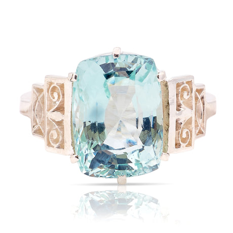 Vintage, 1920s sea green aquamarine cocktail ring