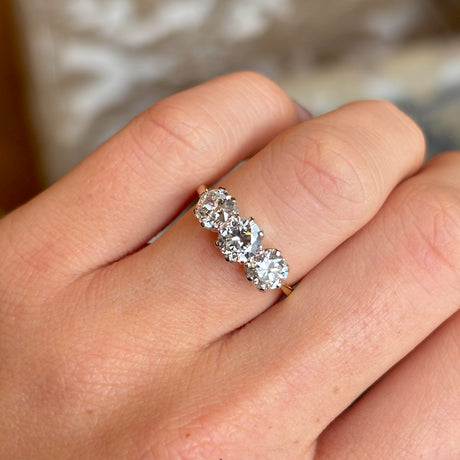 Vintage, 1950s three-stone diamond ring
