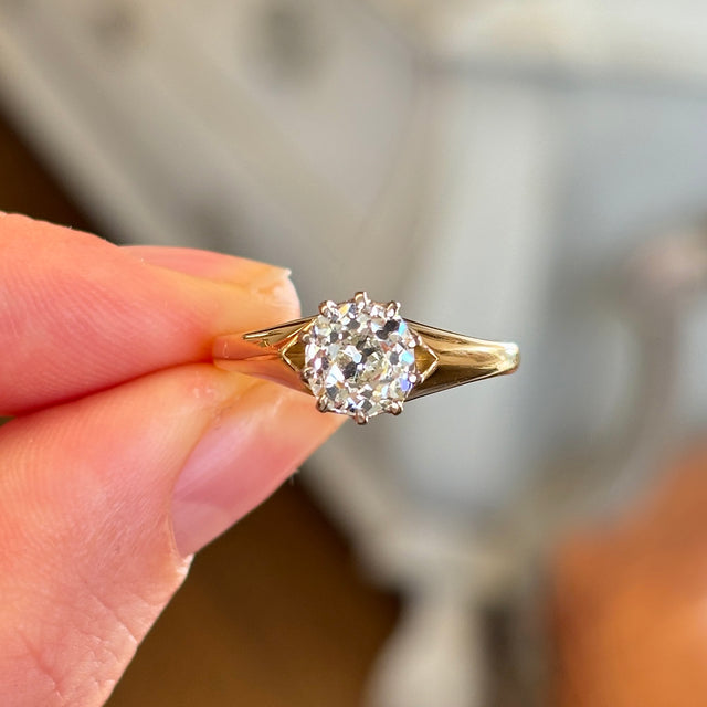 Vintage, 1940s solitaire diamond engagement ring
