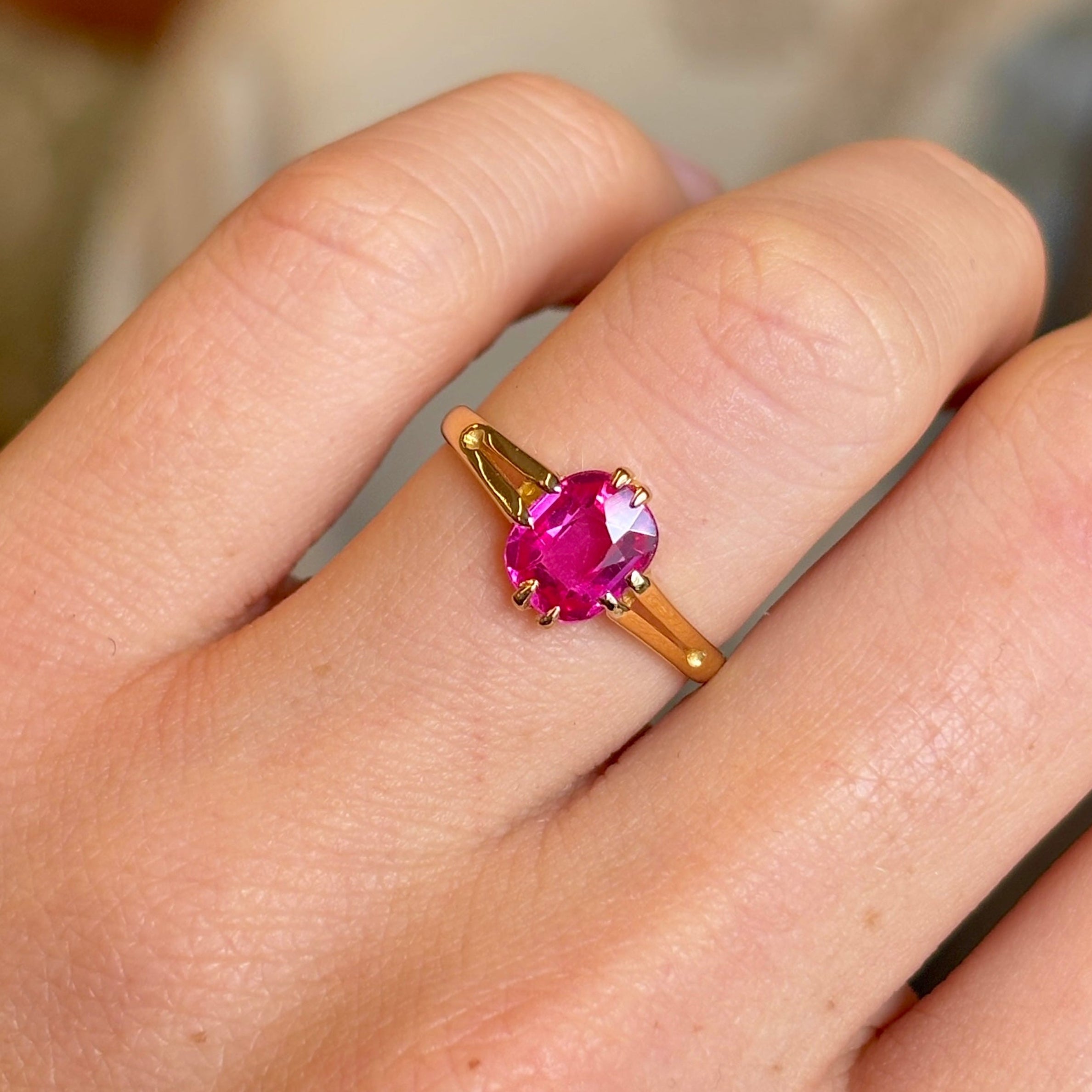 Vintage & antique pink sapphire rings: ideal for engagement rings