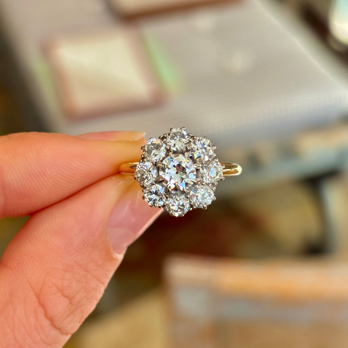 Vintage, 1930s diamond cluster ring