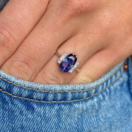 Vintage, Art Deco violet sapphire and diamond ring