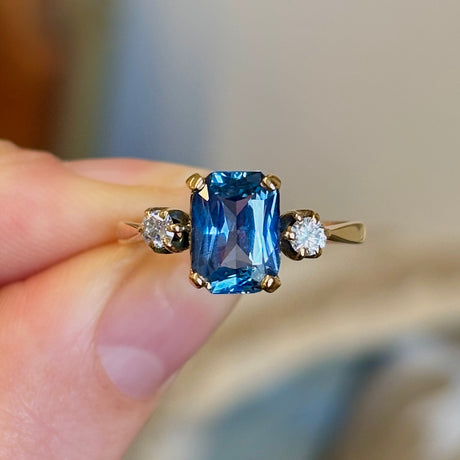 Vintage, 1930s teal-blue sapphire & diamond three-stone ring