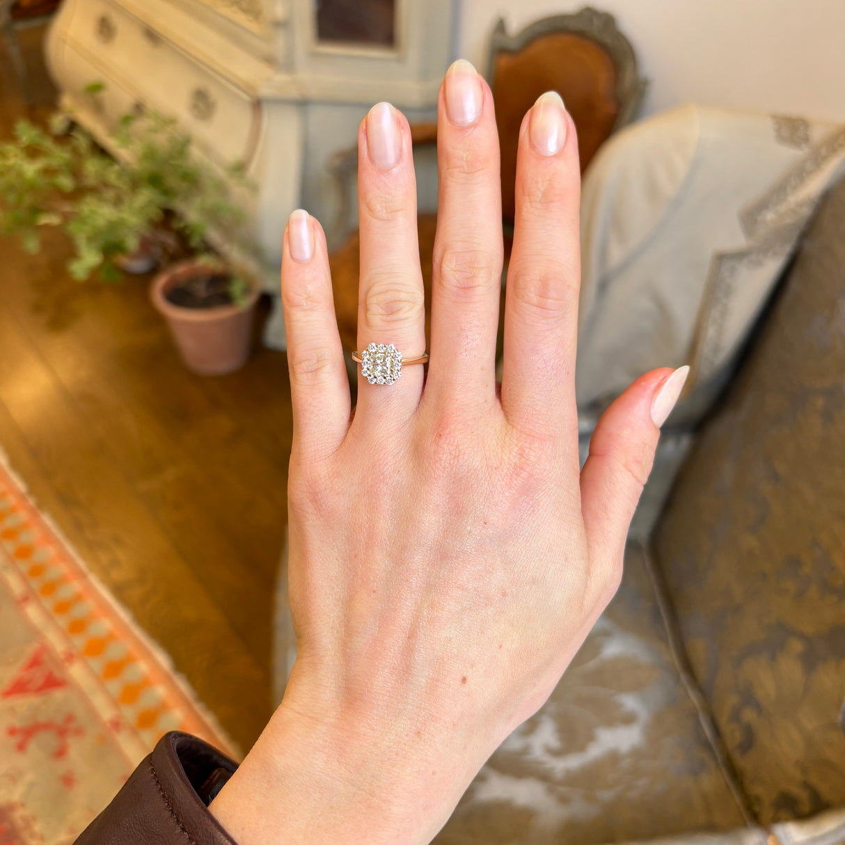 Diamond cluster engagement ring