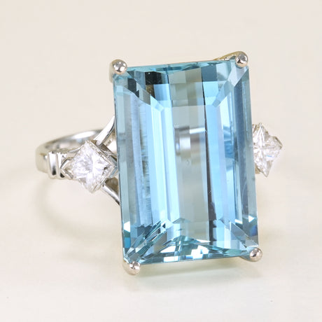 Vintage, 1980s aquamarine and diamond cocktail ring
