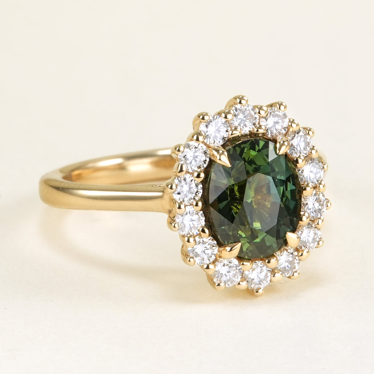 2.50ct oval-cut green sapphire & diamond cluster ring