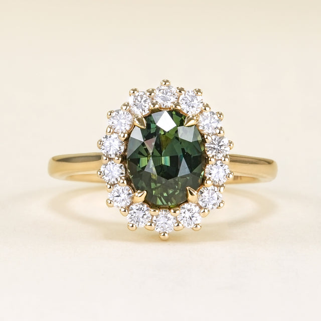 2.50ct oval-cut green sapphire & diamond cluster ring