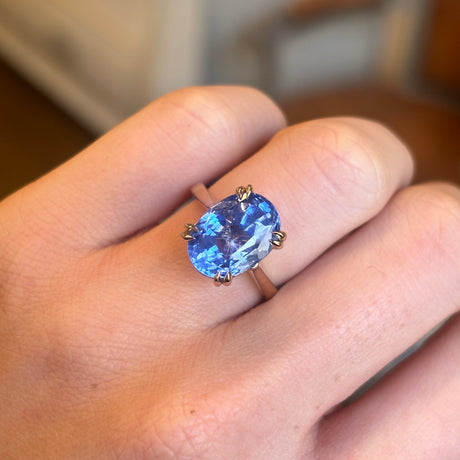 Blue sapphire cocktail ring