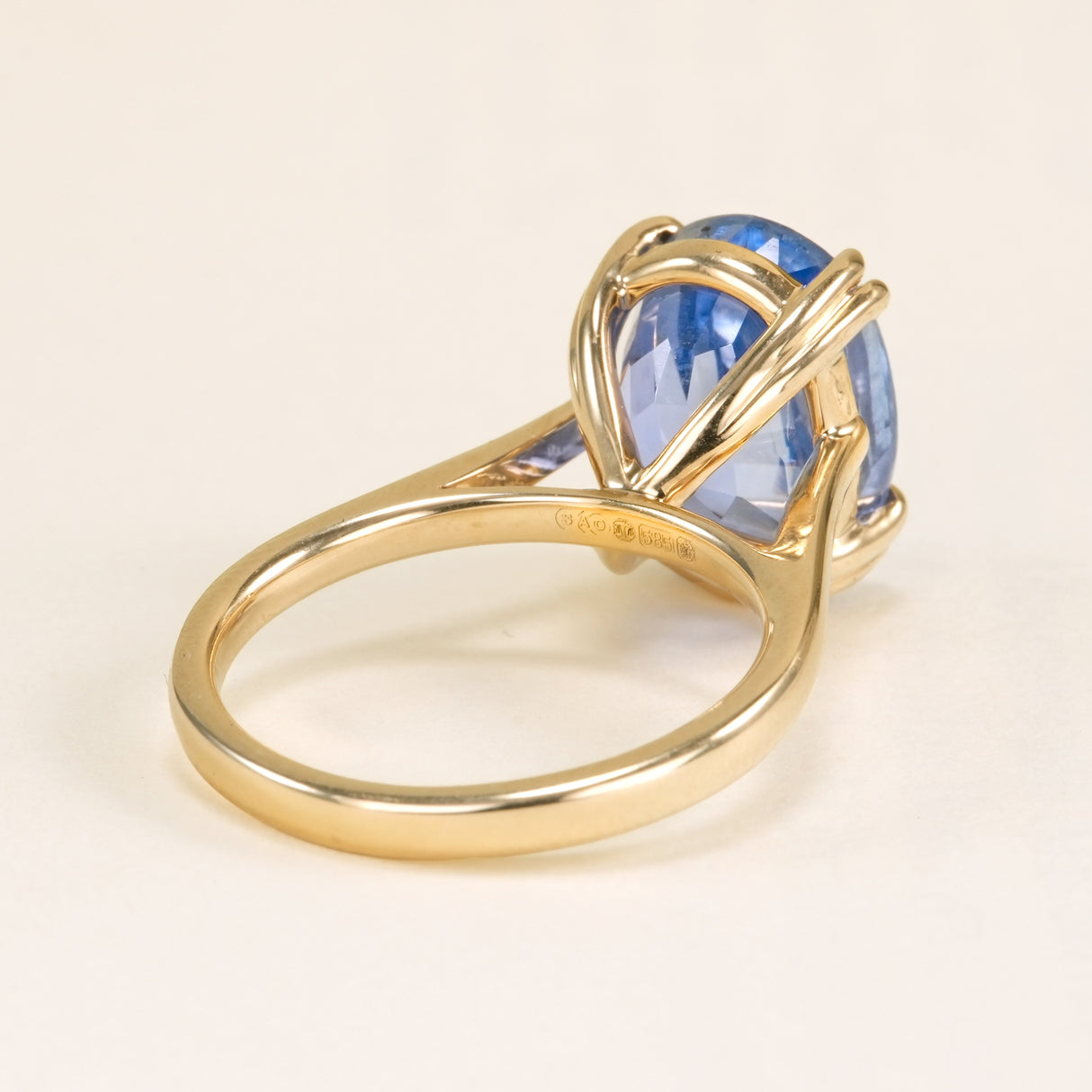 Blue sapphire cocktail ring