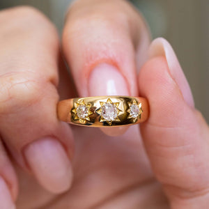 Antique, Edwardian old-cut diamond three-stone gypsy ring