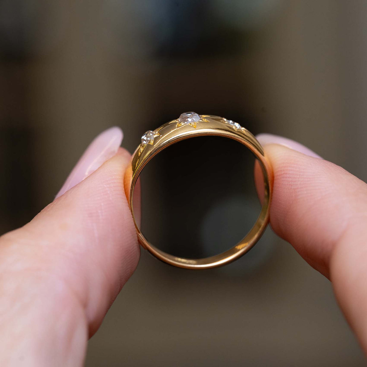 Antique, Edwardian old-cut diamond three-stone gypsy ring