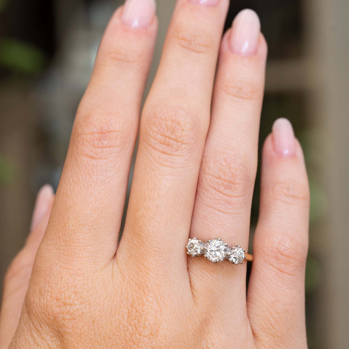 Antique, Edwardian old-cut diamond three-stone engagement ring