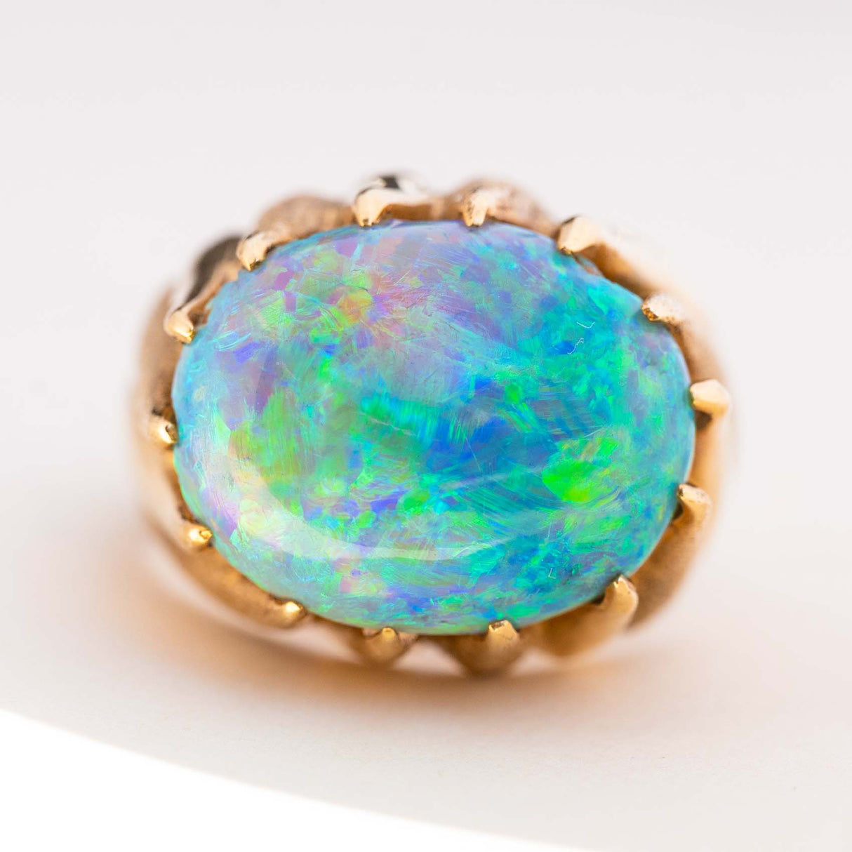 Vintage ,1970s cabochon Australian opal ring