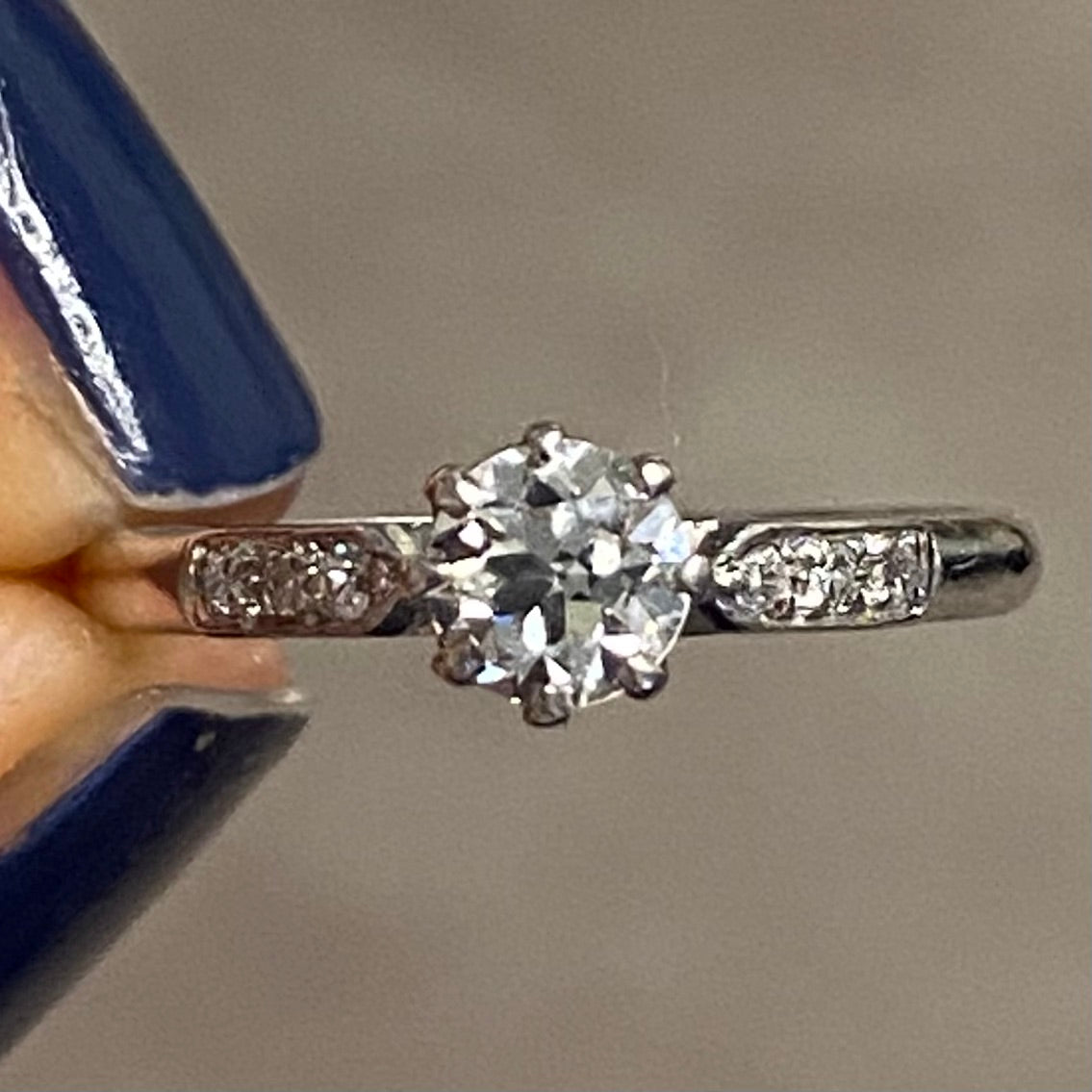 Vintage, 1920s diamond solitaire engagement ring