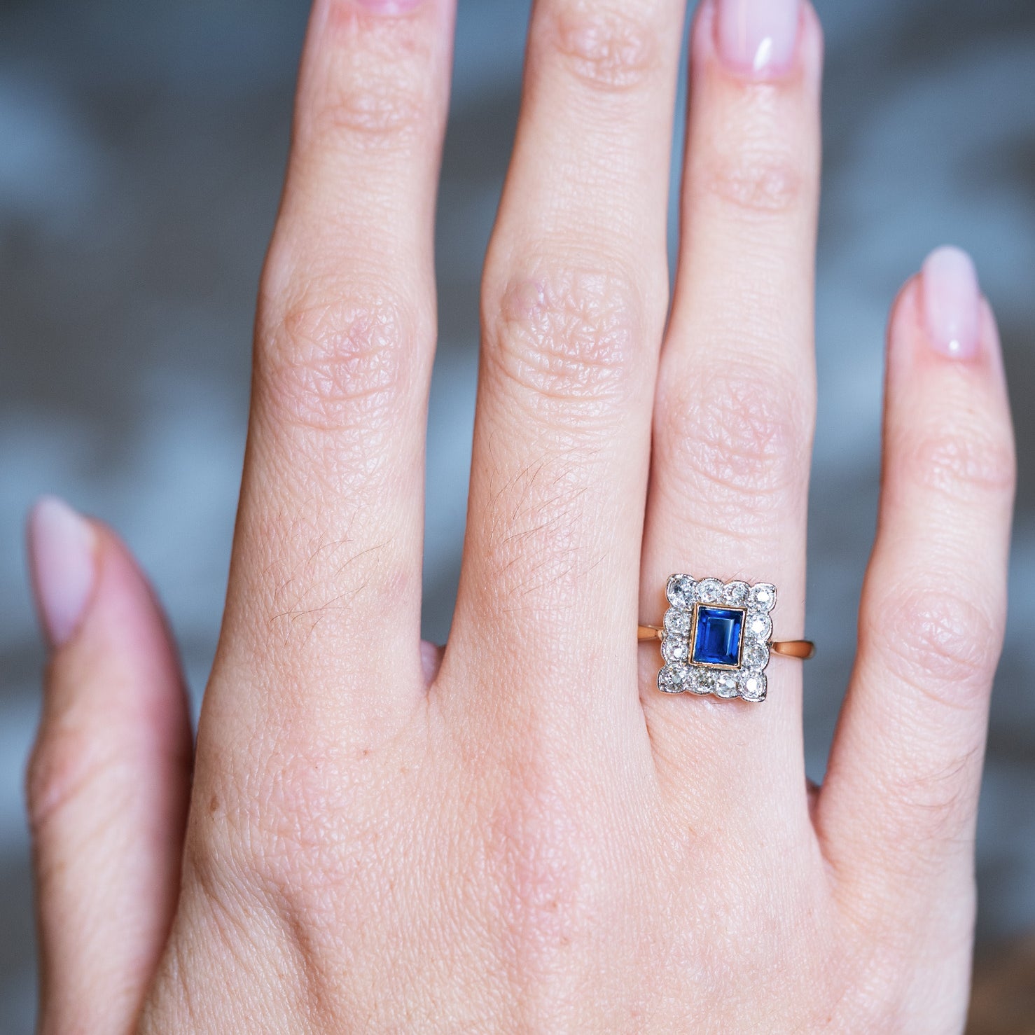 Antique, Art Deco sapphire & diamond cluster ring