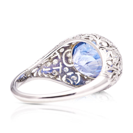 Antique, Belle Époque Sri Lankan (Ceylon) 8ct sapphire and diamond ring, platinum