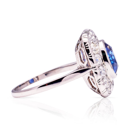 Vintage, 1930s Exceptional Sapphire and Diamond Cluster Ring, Platinum