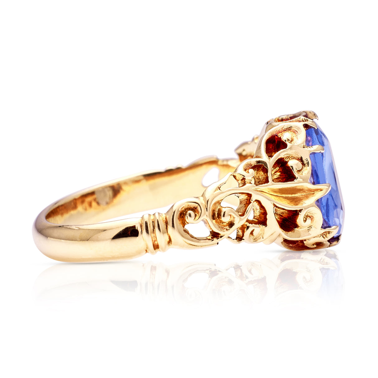 Antique, Victorian Ceylon Sapphire Ring, 18ct Yellow Gold side view