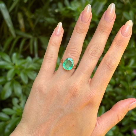 Antique, Victorian emerald single-stone ring, 9ct yellow gold 