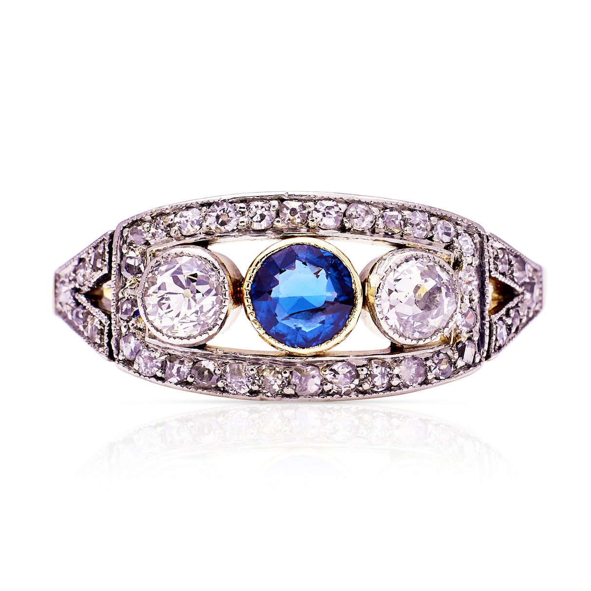 Antique, Belle Époque Sapphire and Diamond Three Stone Ring, 18ct Yellow Gold and Platinum front view